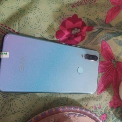 Vivo V17