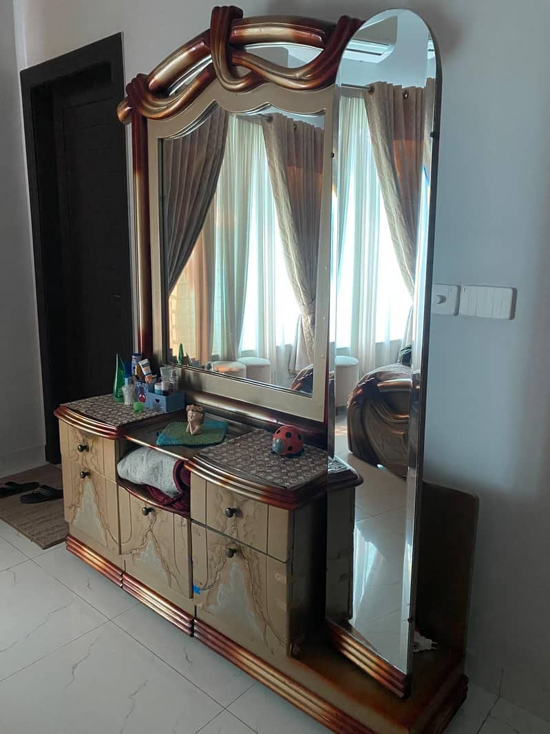 2 dressing 1