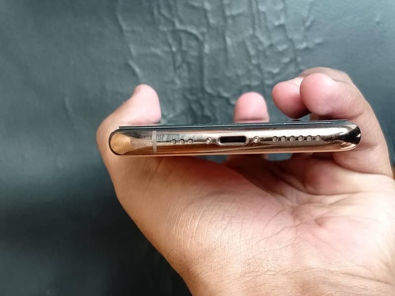 Apple iPhone 11 Pro 5