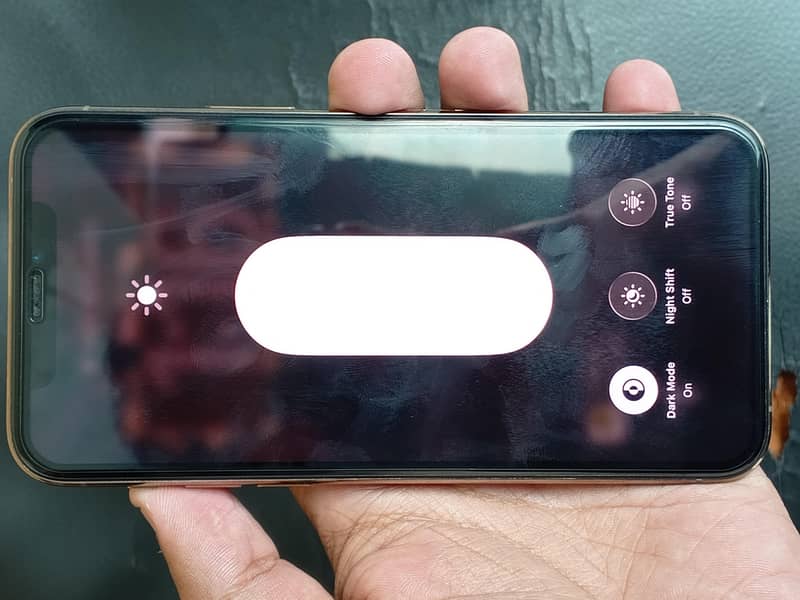Apple iPhone 11 Pro 6