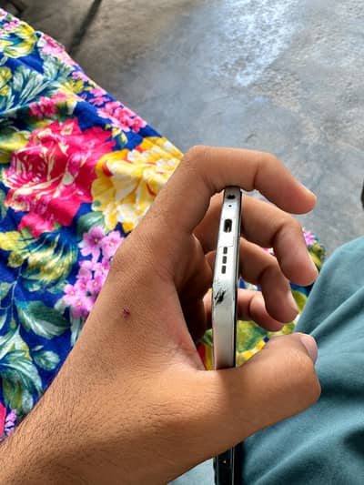 Infinix Hot 60 pro box sat ni ha