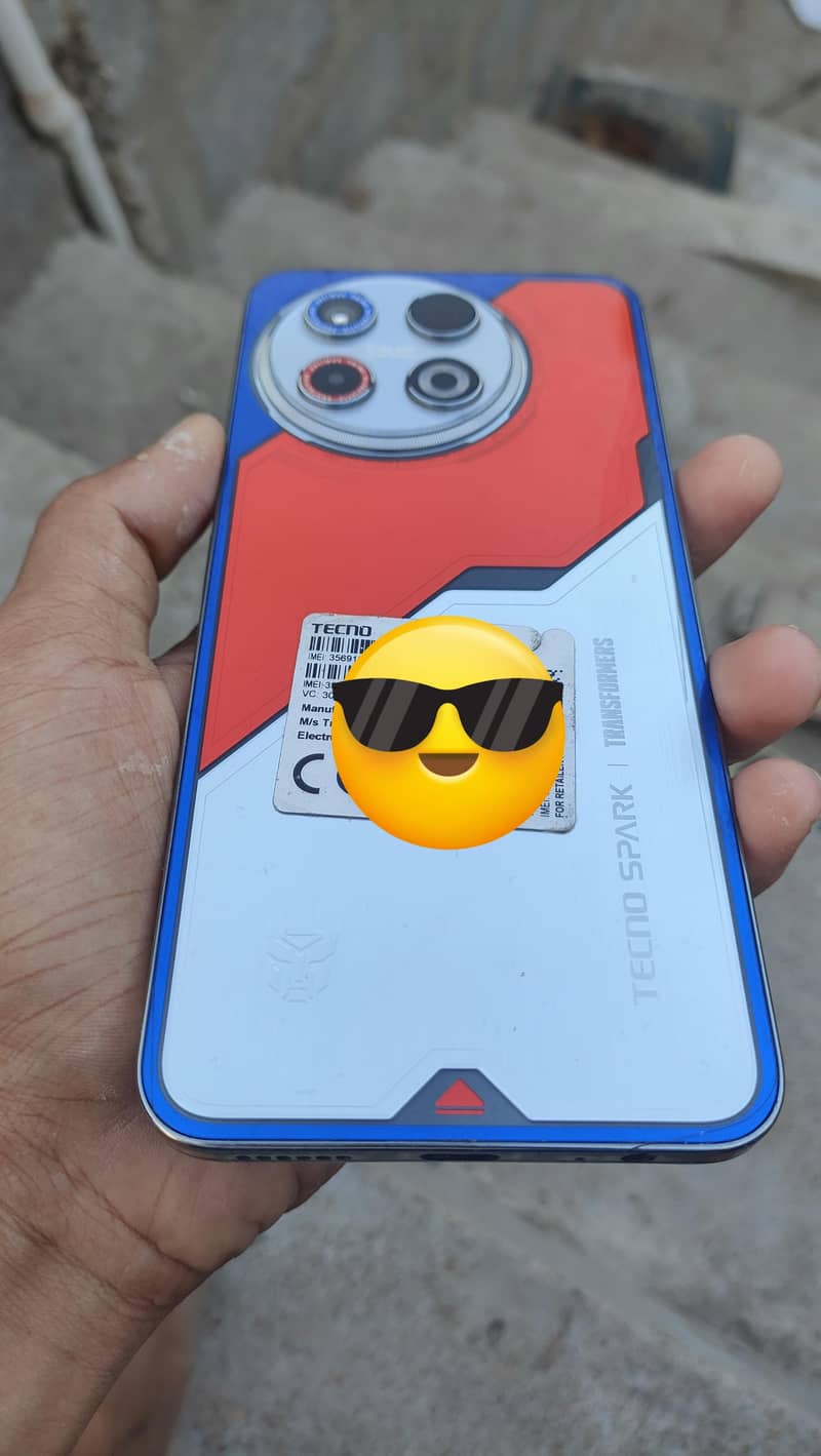 Tecno SPARK 30 Pro 2