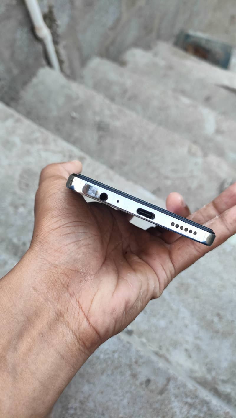 Tecno SPARK 30 Pro 6