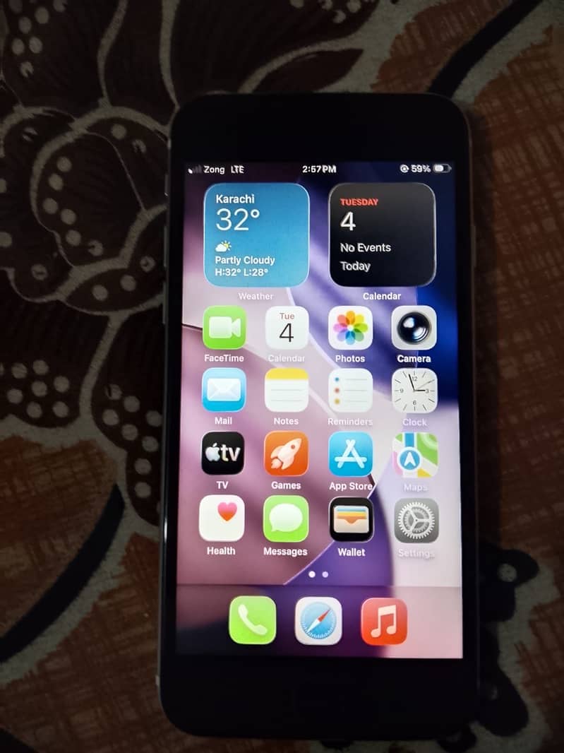 Apple iPhone SE 4