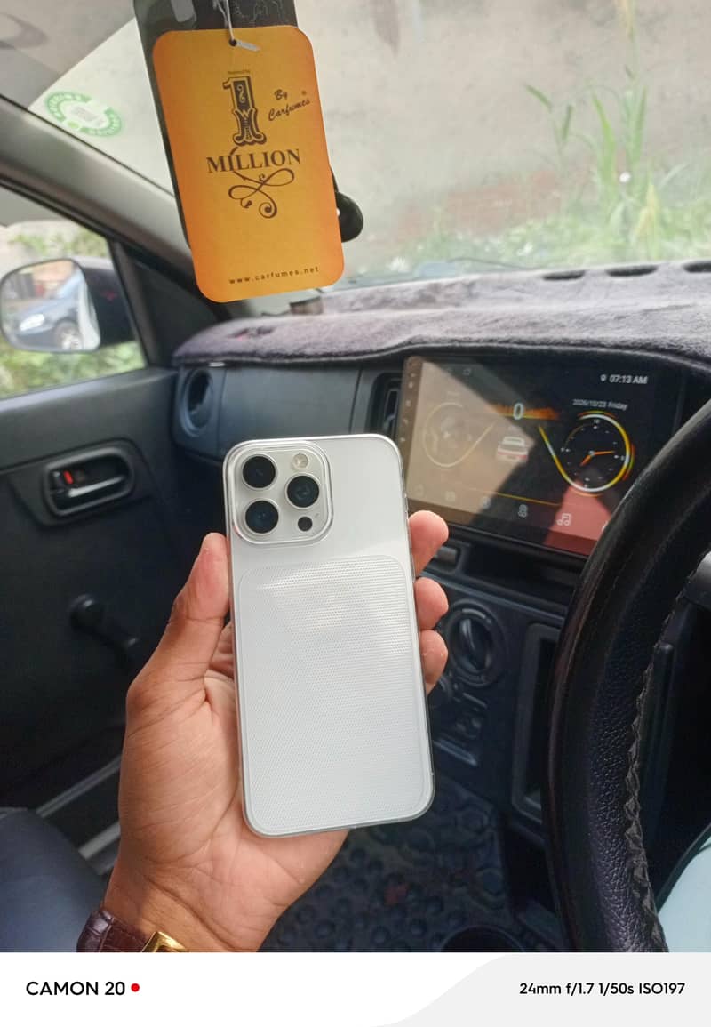 Apple iPhone 15 Pro Max 0