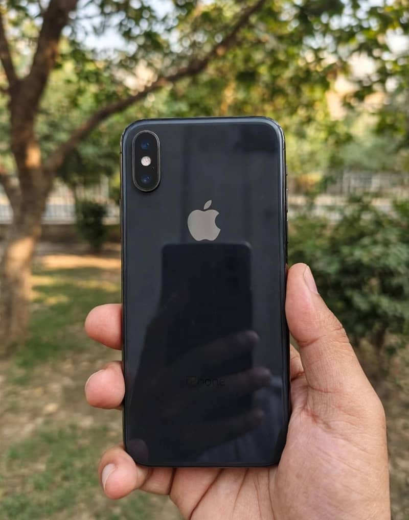 Apple iPhone XS 0