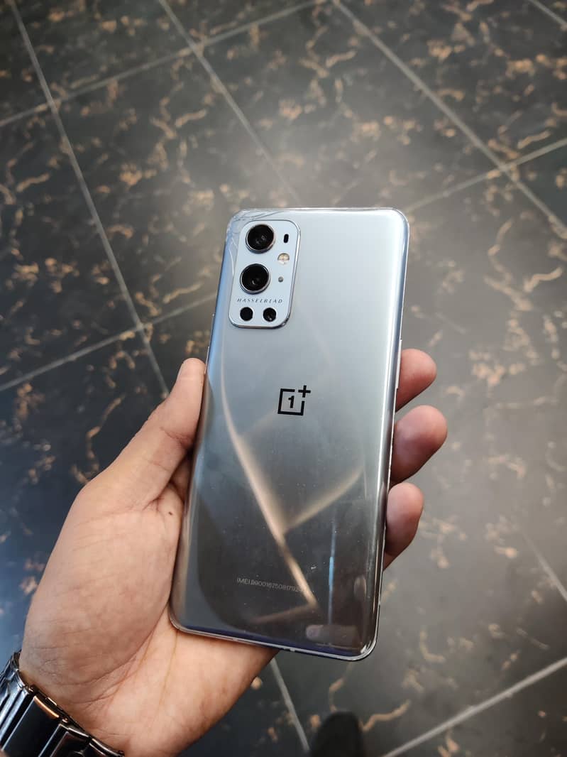One Plus 9 Pro 5G 2