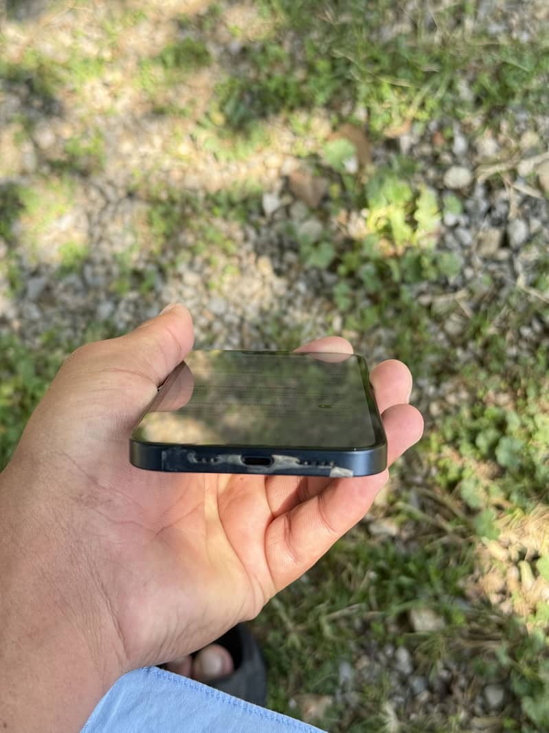 Apple iPhone 13 1