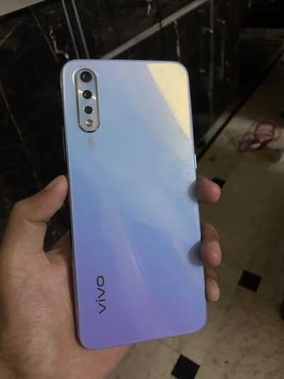 Vivo S1