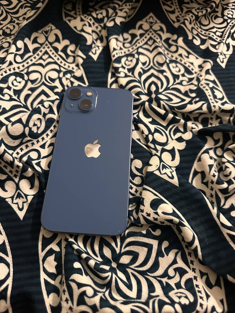 Apple iPhone 13 1