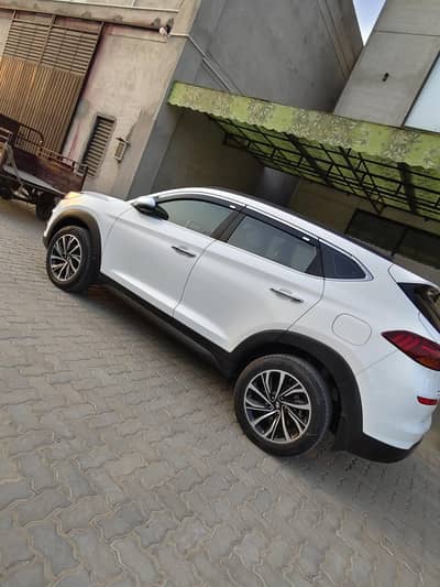 Hyundai Tucson Awd 2025 New Condition price final
