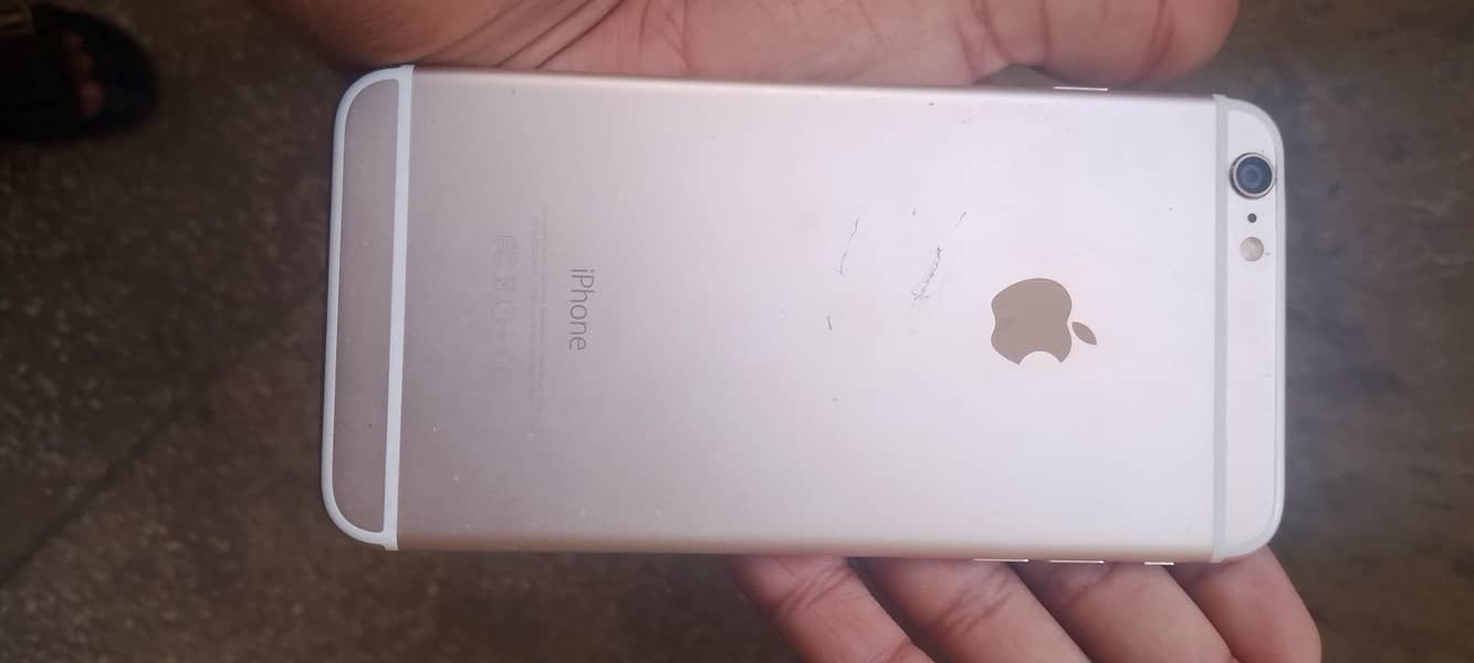 Apple iPhone 6 Plus 0