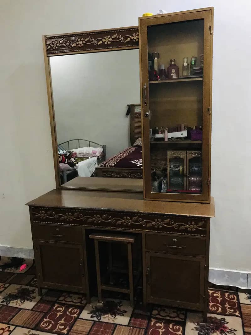 Iron Complete Bedroom set-Double bed+Dressing Table+2 Side Table+Stool 2