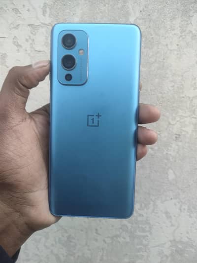One Plus 9. . . . . 8GB. ROM. . 128GB memory