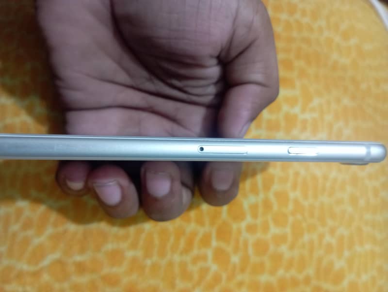 Apple iPhone 8 2