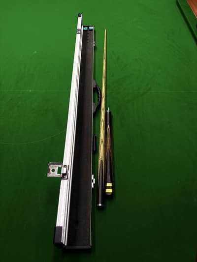 Golden Elephant Snooker Cue – With Hard Case | Rs. 17999