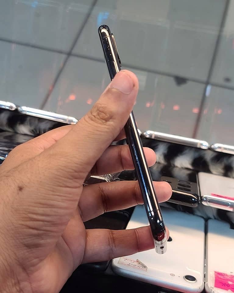 Apple iPhone XS 2