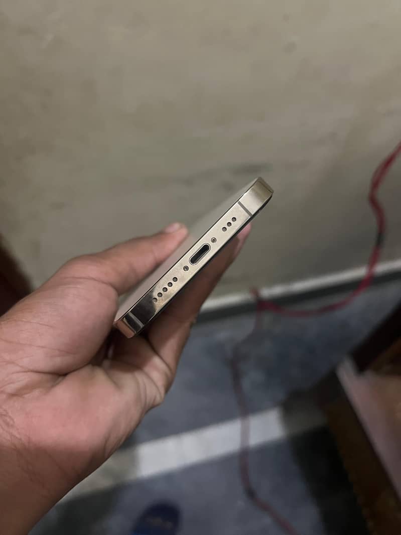 Apple iPhone 12 Pro 1