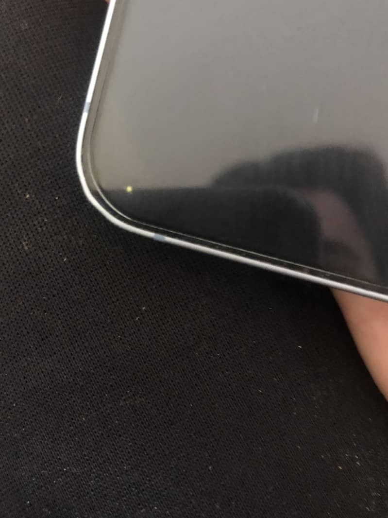 Apple iPhone 14 3