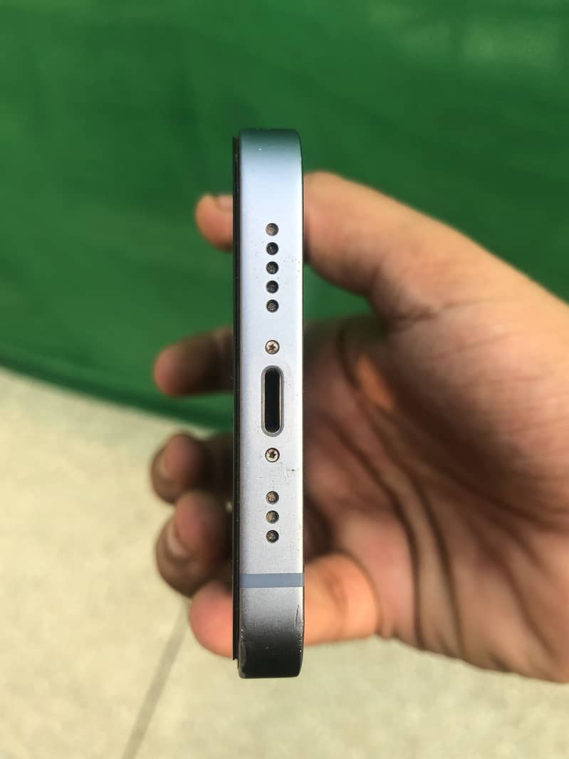 Apple iPhone 14 5