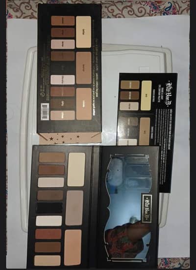 Kat Von D Shade + Light eye contour pallete