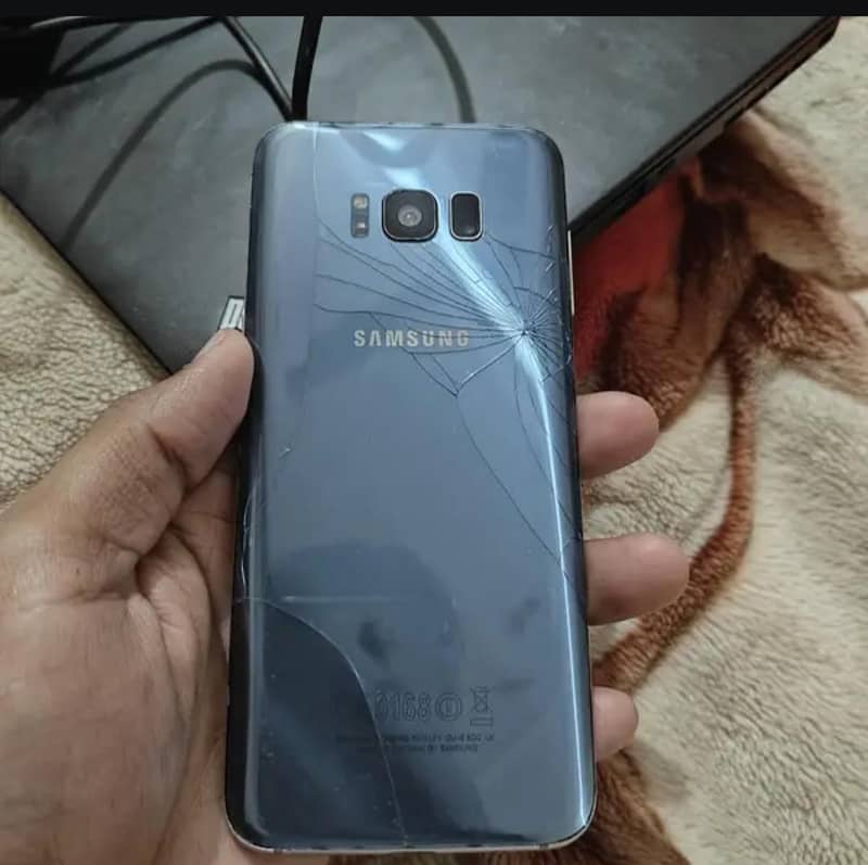 Samsung Mobile S8 Plus 1
