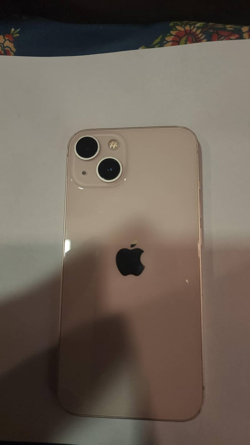 Apple iPhone 13 11