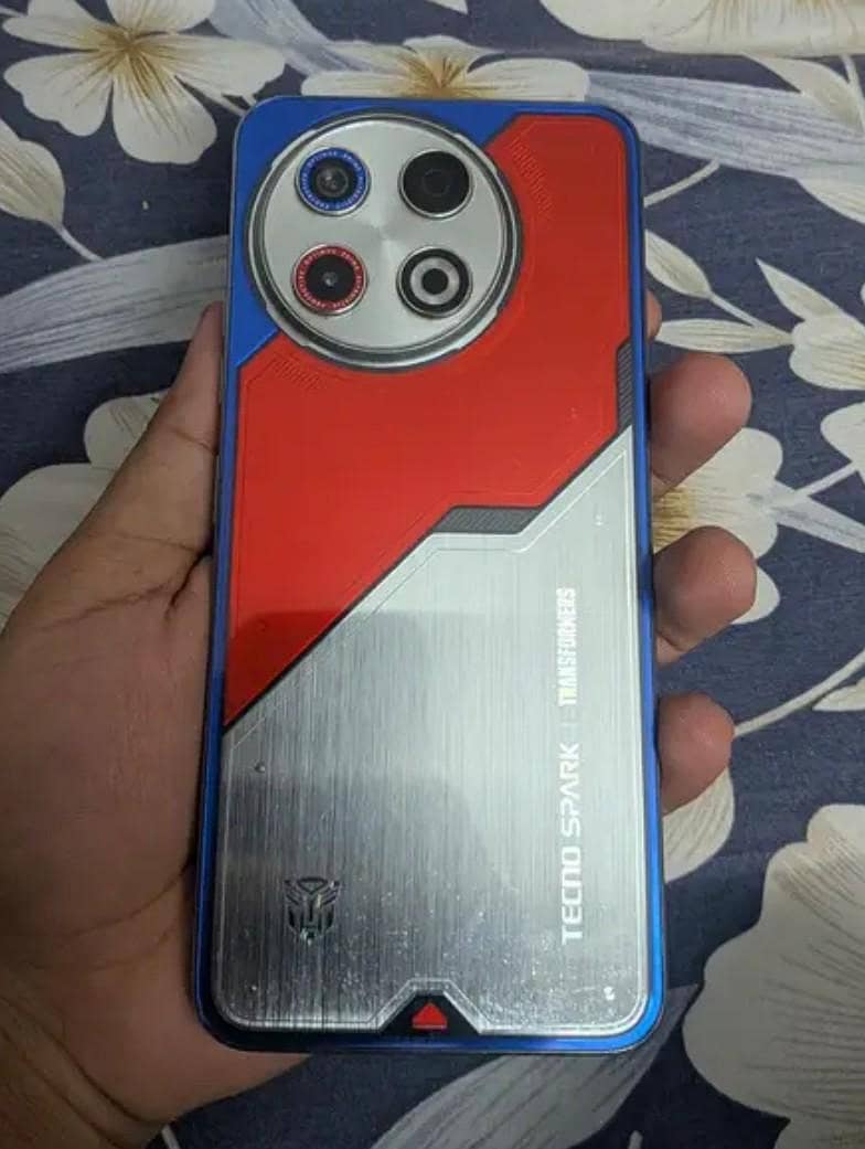 Tecno CAMON 30 Pro 0