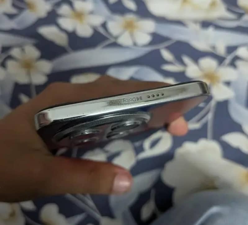 Tecno CAMON 30 Pro 4