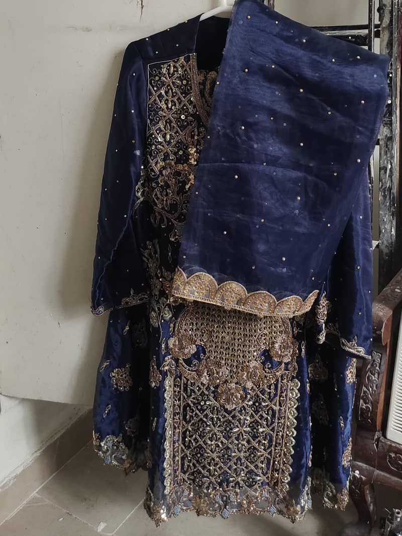 fancy frock 0