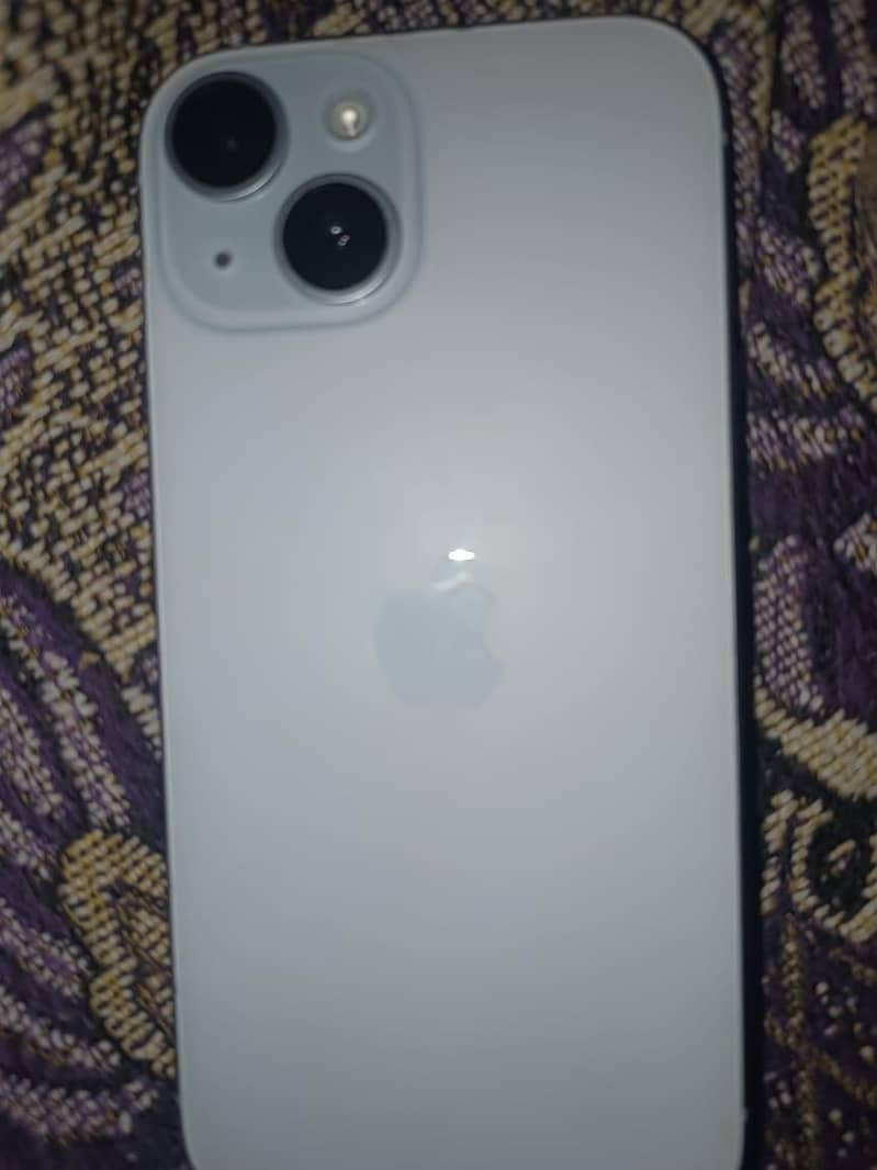 Apple iPhone 15 3