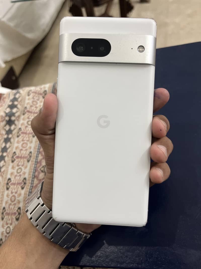 Google Pixel 7 5