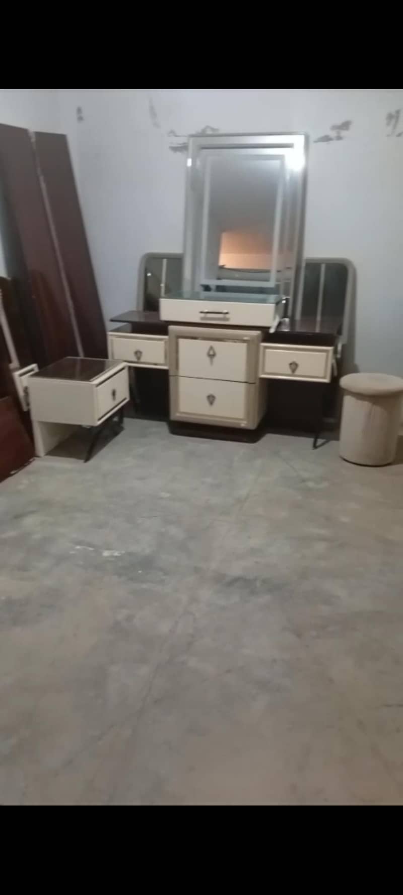bed room set complete 2