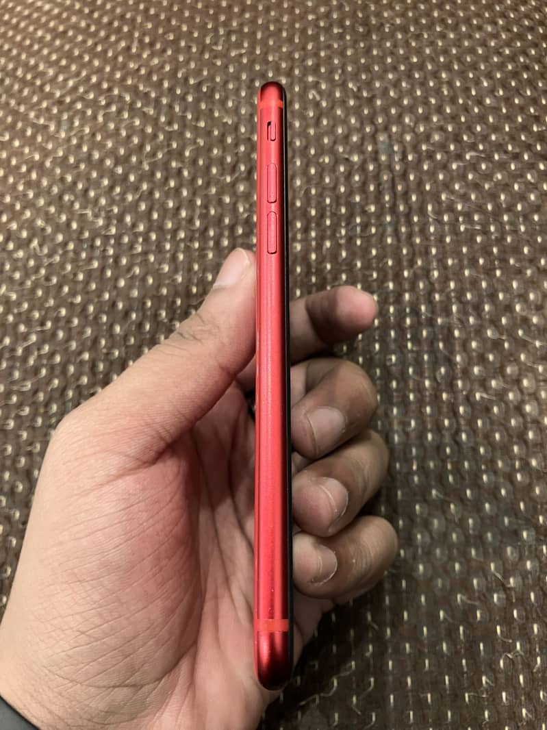 Apple iPhone SE 2nd generation 3