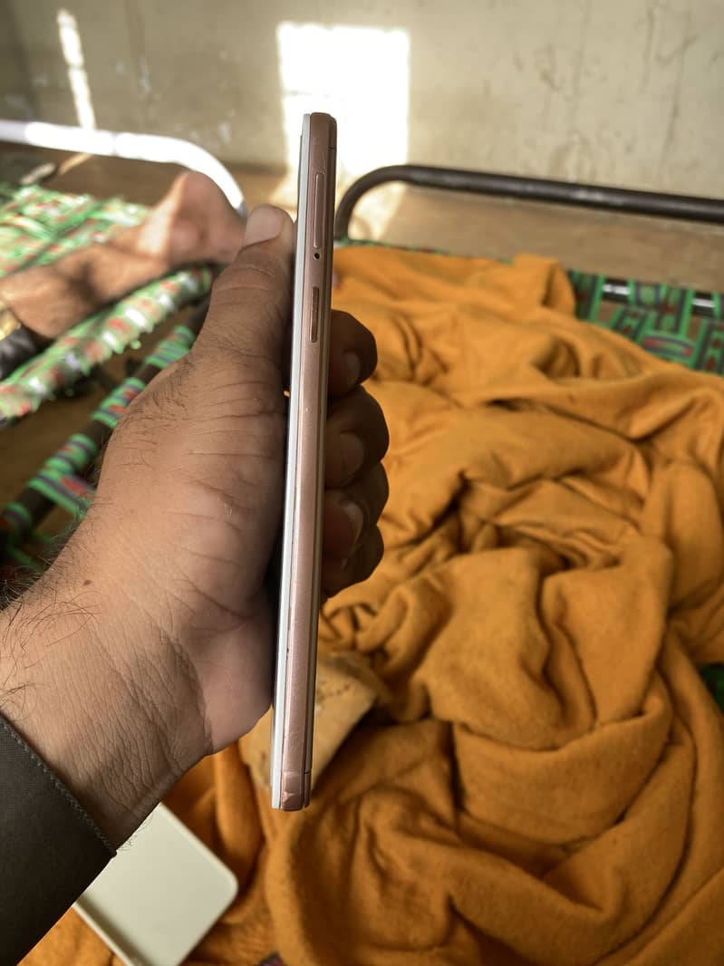 OPPO A7 2