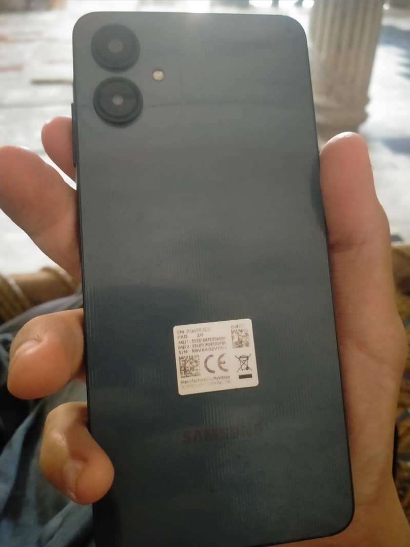 Samsung Mobile A06 4