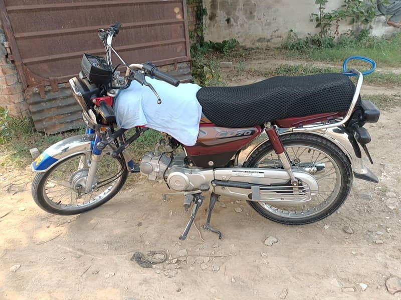 HONDA CD70 4