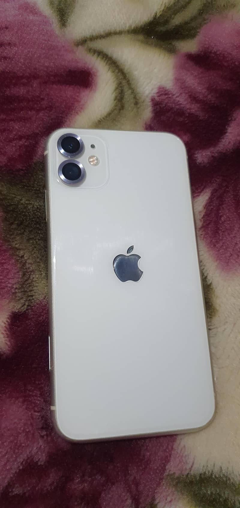 Apple iPhone 11 0