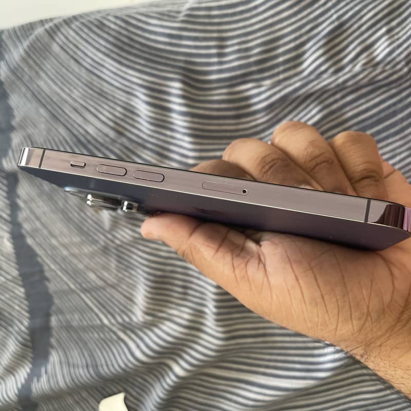 Apple iPhone 14 Pro 0