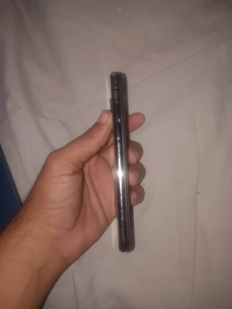 Apple iPhone X 3