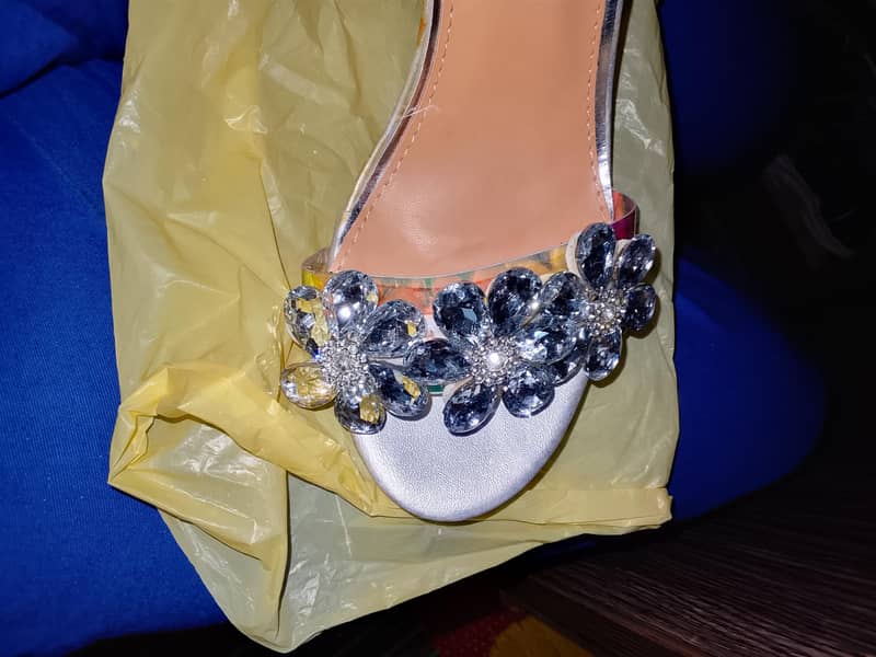 sandals 8