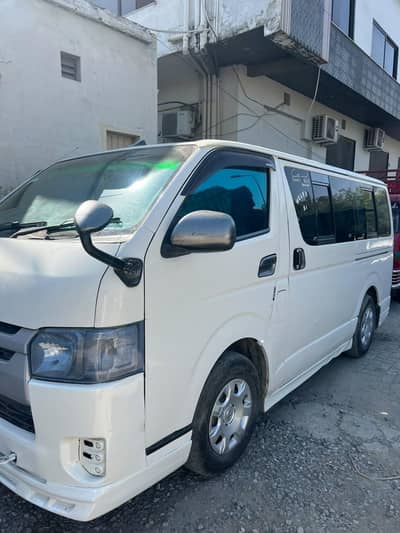 Hiace 200