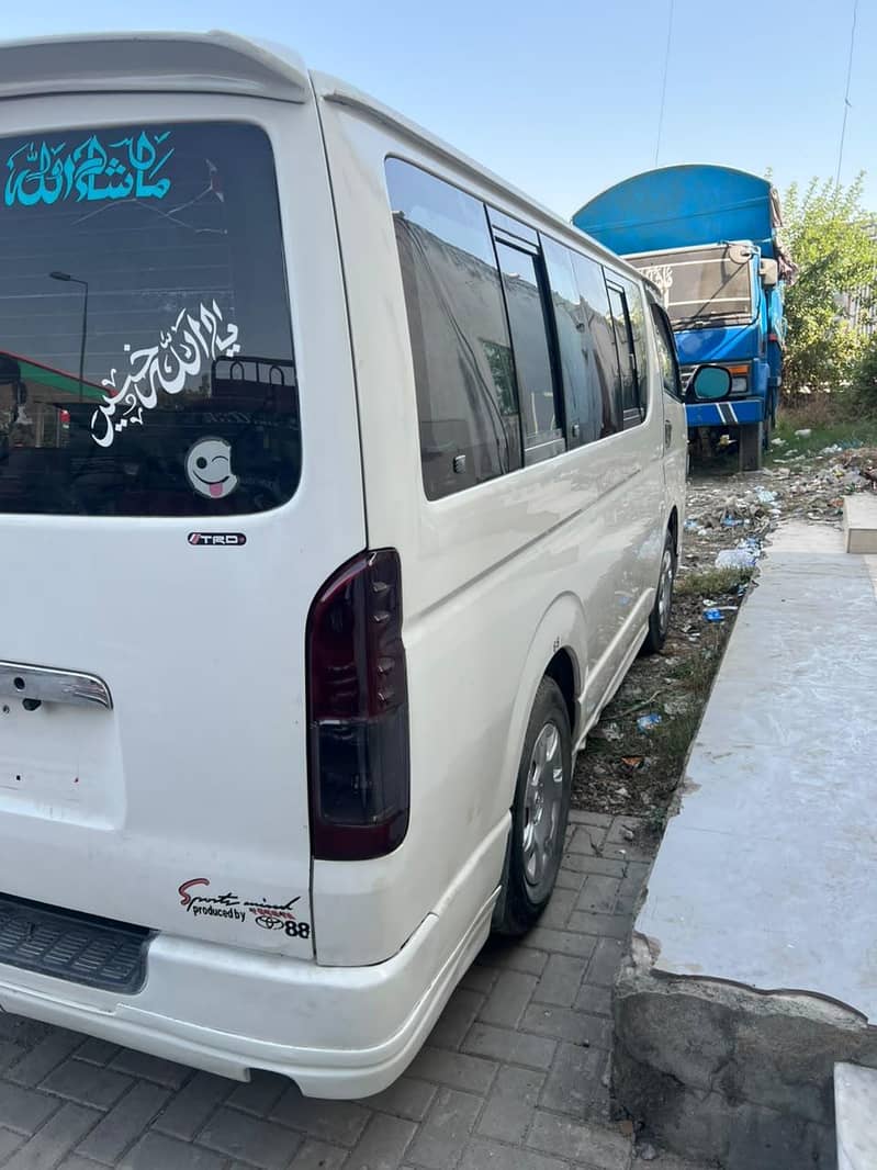 Hiace 200 5