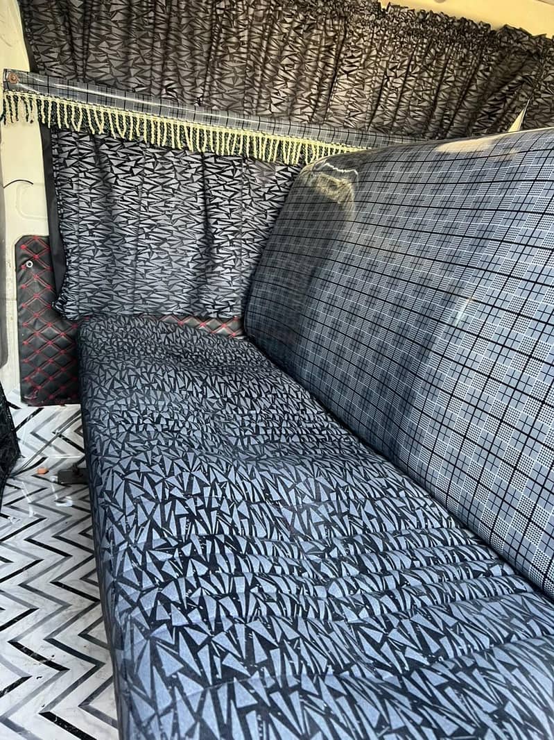 Hiace 200 8