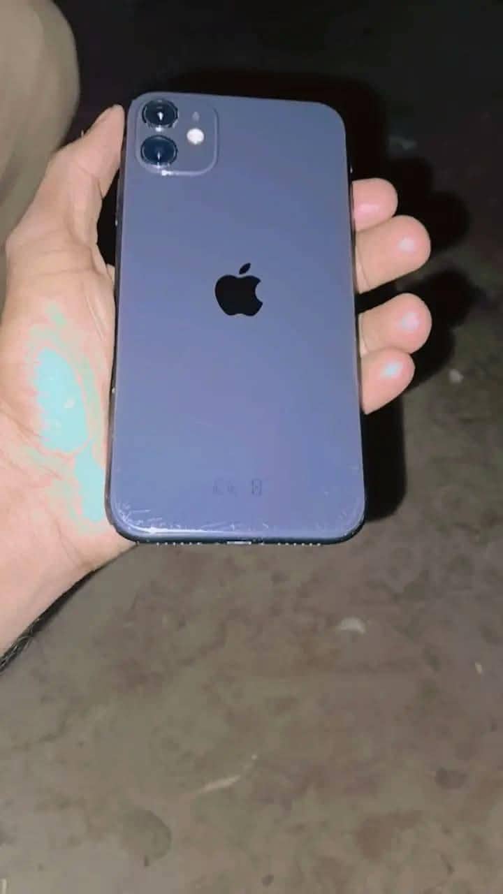 Apple iPhone 11 0