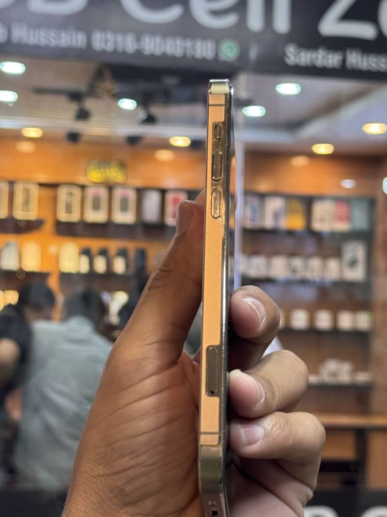 Apple iPhone 12 Pro 1
