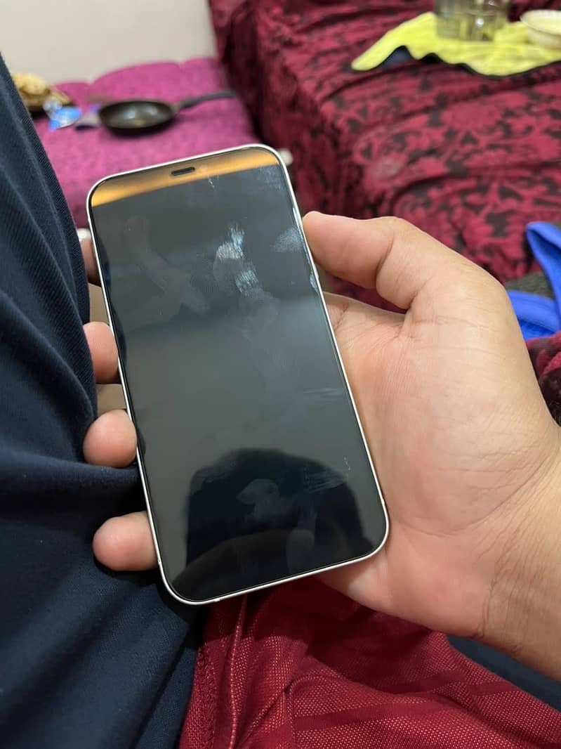 Apple iPhone 12 8