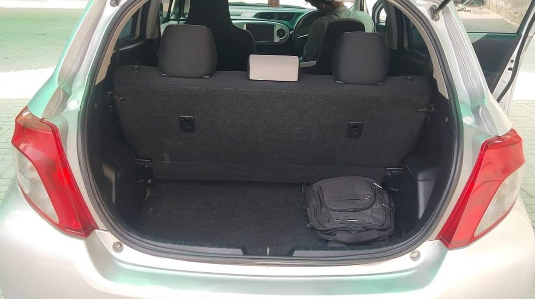 Toyota Vitz 2012 6