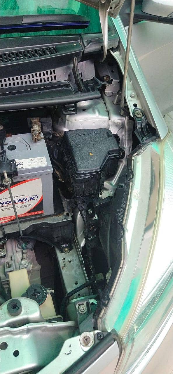 Toyota Vitz 2012 9