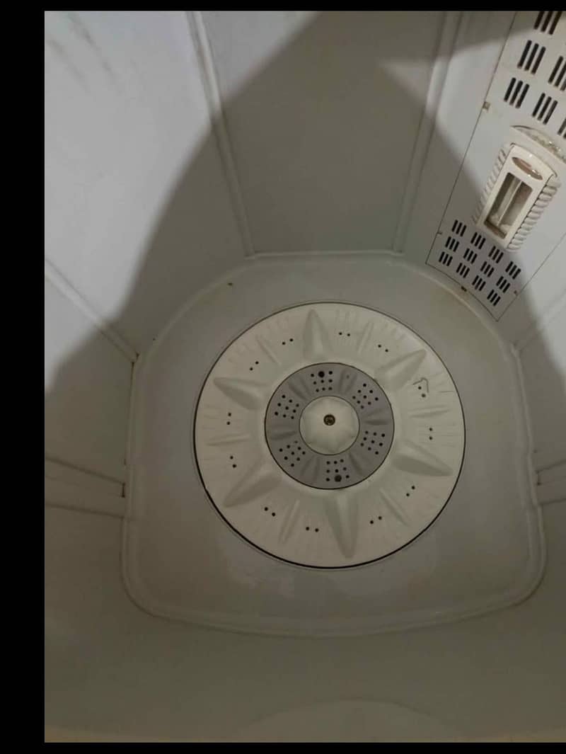 good condition washing machine 3
